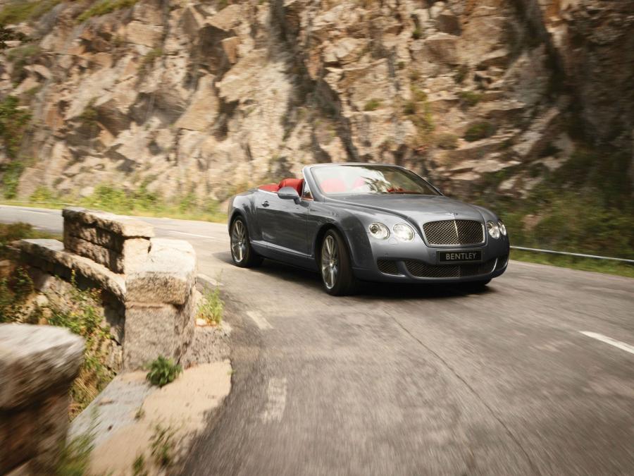  Bentley Continental GTC Speed 2009 года  (фото 13 из 44)